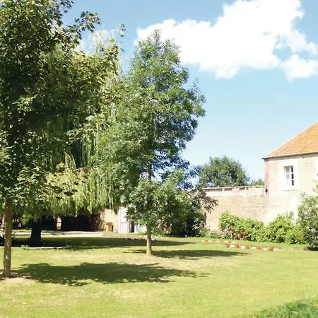 4 Bedroom Awesome In *