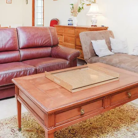 4 Bedroom Awesome In Feriehus