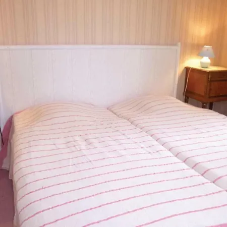 4 Bedroom Awesome In Feriehus Chicheboville