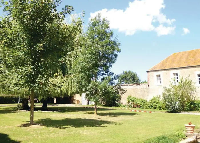 4 Bedroom Awesome In *