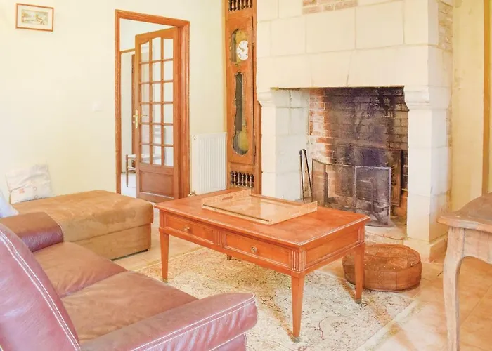 4 Bedroom Awesome In *