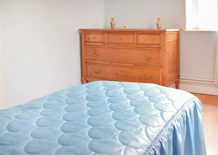 4 Bedroom Awesome In Semesterbostad